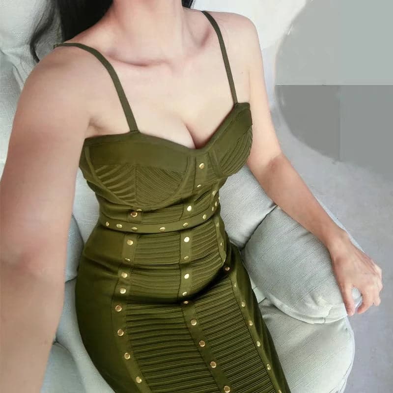 Spaghetti-Träger-Nachtkleid, Faserstreifen-Verband-Minikleid, Metallniete, Nachtclub, sexy Cocktail-Hülle, pädagogisches Weihnachten