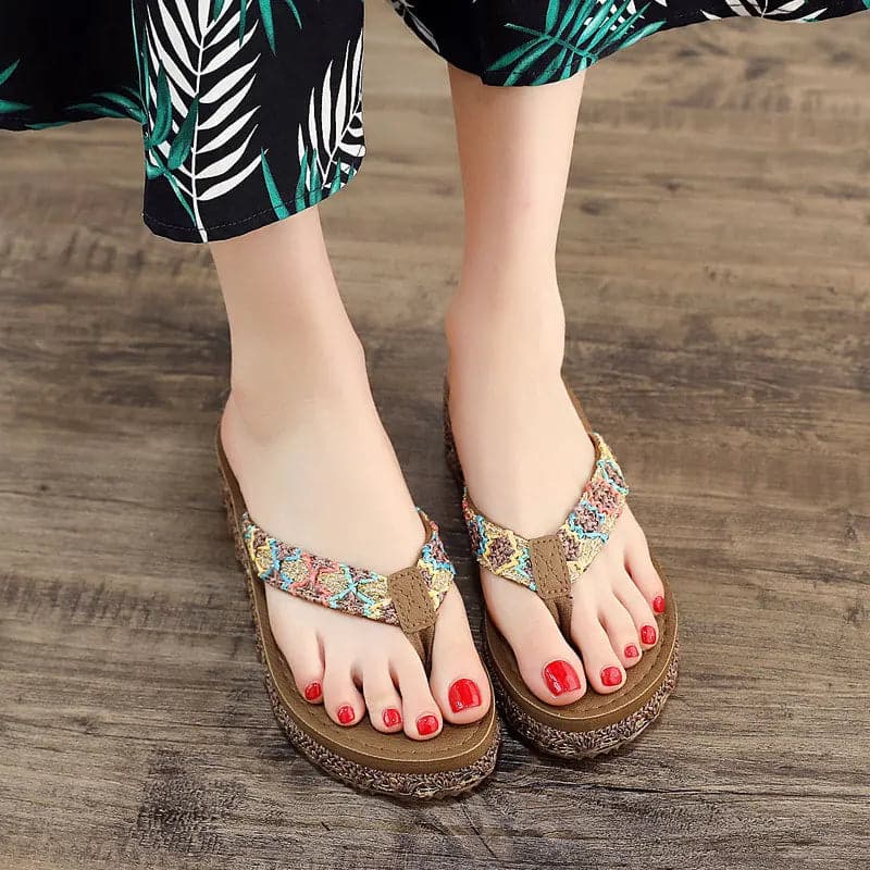 New Beach Flip Flops for Women Summer Fashion Thick Soles Holiday Slope Heels Pinch Toe Sandals Flower Beach Shoes - Boutique Beauté Santé 